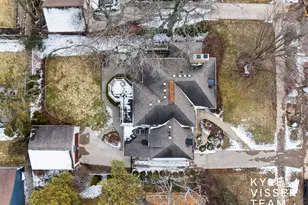 958 Pinecrest Ave SE, East Grand Rapids, MI 49506 - Photo 70