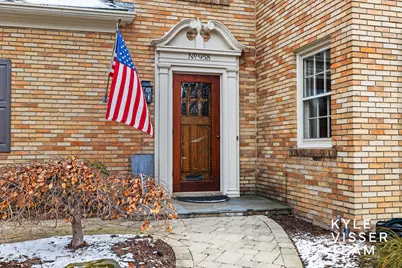 958 Pinecrest Avenue SE, East Grand Rapids, MI 49506 - Photo 4
