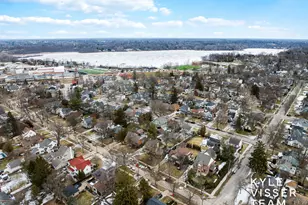 958 Pinecrest Ave SE, East Grand Rapids, MI 49506 - Photo 72