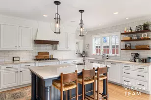 958 Pinecrest Ave SE, East Grand Rapids, MI 49506 - Photo 18