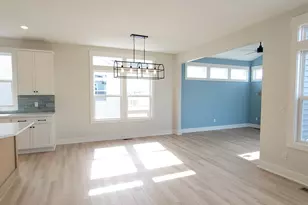 5553 Canal Ave SW, Wyoming, MI 49418 - Photo 8