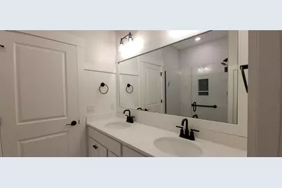 5553 Canal Avenue SW #64, Wyoming, MI 49418 - Photo 20