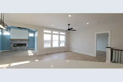 5553 Canal Avenue SW #64, Wyoming, MI 49418 - Photo 12