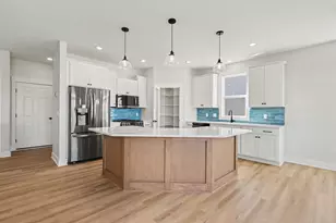 5553 Canal Ave SW, Wyoming, MI 49418 - Photo 12