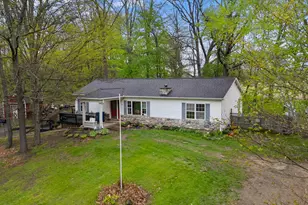 519 Crest Ln, Jonesville, MI 49250 - Photo 24