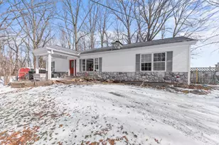 519 Crest Ln, Jonesville, MI 49250 - Photo 20