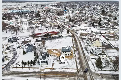 301 Jackson Street, Grand Haven, MI 49417 - Photo 4