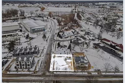 301 Jackson Street, Grand Haven, MI 49417 - Photo 2