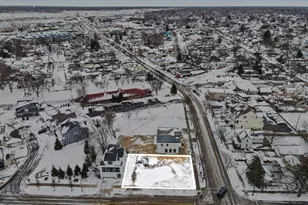 301 Jackson St, Grand Haven, MI 49417 - Photo 1