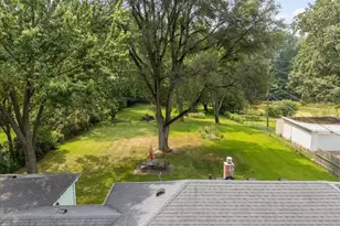 6175 Hatchery Rd, Waterford, MI 48329 - Photo 34