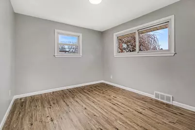 36891 Thinbark Street, Wayne, MI 48184 - Photo 18