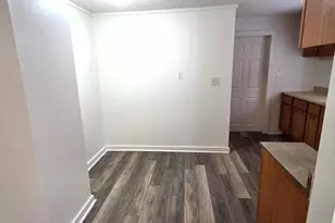 1342 Monroe St, Benton Harbor, MI 49022 - Photo 8