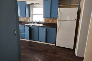 10108 S 37 1/2 Rd, Cadillac, MI 49601 - Photo 12