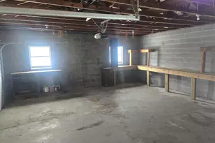 10108 S 37 1/2 Rd, Cadillac, MI 49601 - Photo 4