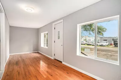 1919 Brunswick Street, Muskegon, MI 49442 - Photo 2