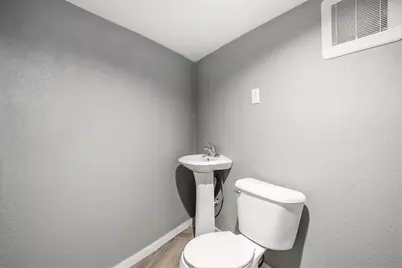 1919 Brunswick Street, Muskegon, MI 49442 - Photo 12