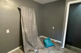 10006 Auburn St, Detroit, MI 48228 - Photo 18