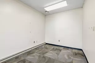 4214 Plainfield Ave NE, Grand Rapids, MI 49525 - Photo 16