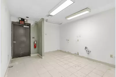 4214 Plainfield Avenue NE, Grand Rapids, MI 49525 - Photo 8