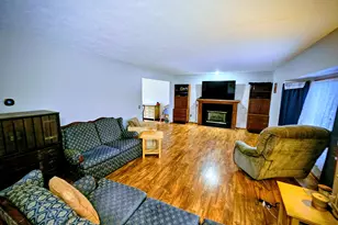 1009 Barton St, Otsego, MI 49078 - Photo 12