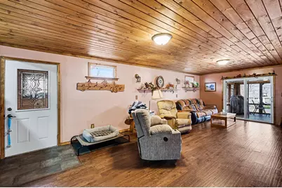 1008 W Grove Street, Greenville, MI 48838 - Photo 10