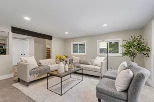 882 E Sternberg Rd, Norton Shores, MI 49441 - Photo 16