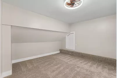 882 E Sternberg Road, Norton Shores, MI 49441 - Photo 20