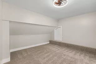 882 E Sternberg Rd, Norton Shores, MI 49441 - Photo 20