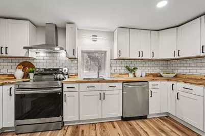 882 E Sternberg Road, Norton Shores, MI 49441 - Photo 14