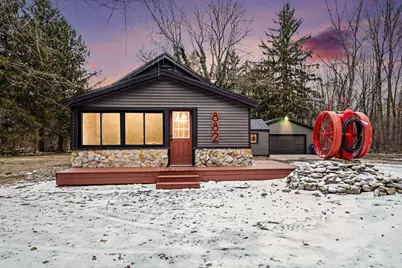 882 E Sternberg Road, Norton Shores, MI 49441 - Photo 2