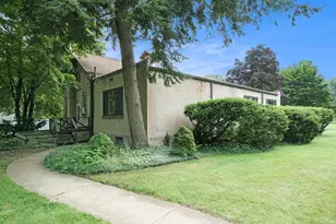 801 Portage Ave, Three Rivers, MI 49093 - Photo 18