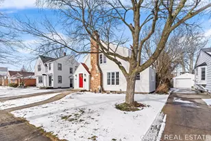 141 W 23rd St, Holland, MI 49423 - Photo 4