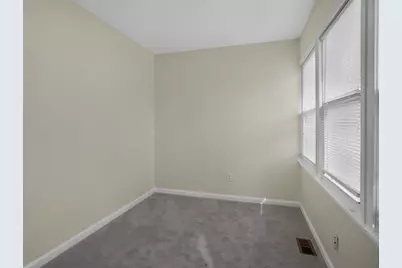 22000 Cunningham Avenue, Warren, MI 48091 - Photo 10