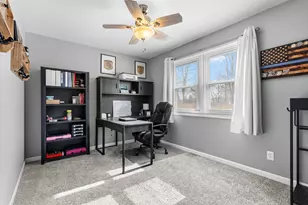 215 Washington St, Otsego, MI 49078 - Photo 8