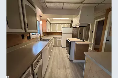 506 E Division Street, Cadillac, MI 49601 - Photo 28