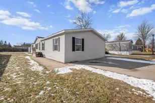 4458 Jardin Dr NW, Walker, MI 49534 - Photo 18