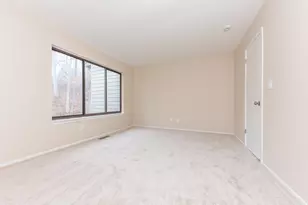 3021 Lakehaven Ct, Ann Arbor, MI 48105 - Photo 12