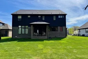 52801 Royal Park Ave, Shelby, MI 48315 - Photo 6