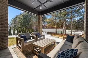 52801 Royal Park Ave, Shelby Twp, MI 48315 - Photo 10