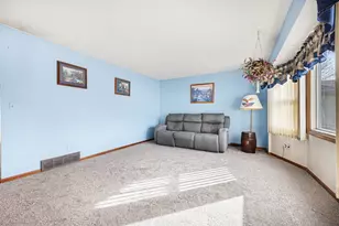 4475 Sutton Pl SW, Grandville, MI 49418 - Photo 6