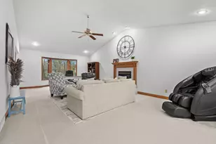 4029 Durango St, Kalamazoo, MI 49048 - Photo 8