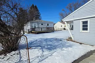 6587 Elm St, Taylor, MI 48180 - Photo 4