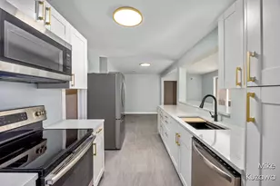 517 Pine St, Spring Lake, MI 49456 - Photo 12