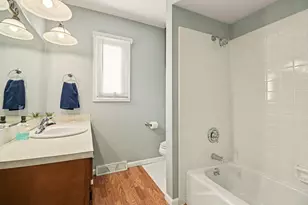 230 S State St, Zeeland, MI 49464 - Photo 10