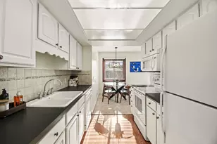 230 S State St, Zeeland, MI 49464 - Photo 6