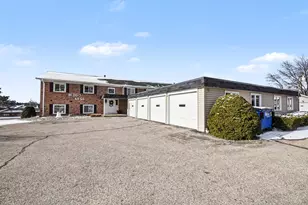 230 S State St, Zeeland, MI 49464 - Photo 16