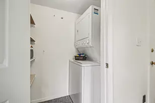 230 S State St, Zeeland, MI 49464 - Photo 8