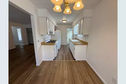 1632 Ohio Avenue, Lansing, MI 48906 - Photo 8