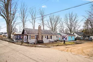 2100 Strait Tow Blvd, Crystal, MI 48818 - Photo 36