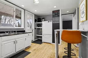 711 Maple St, Three Rivers, MI 49093 - Photo 8